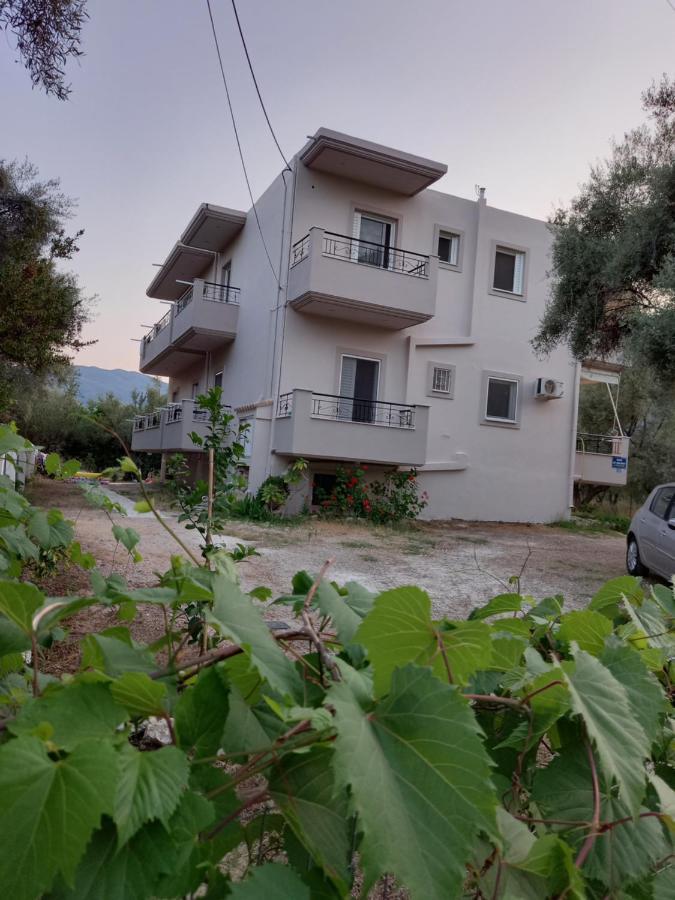 Olivo Nydri Apartment Екстериор снимка